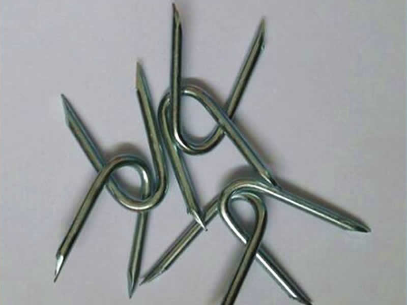 u-fence-staples